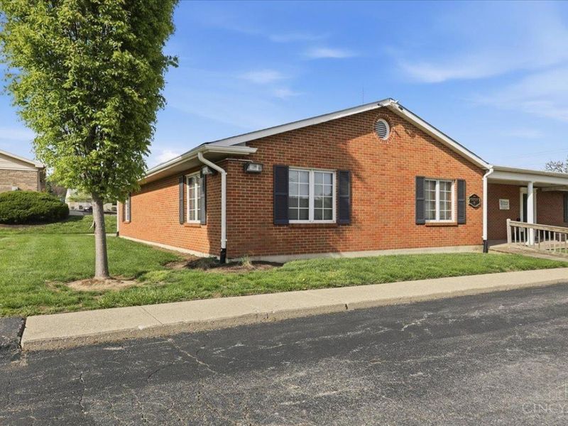 136 N Breiel Boulevard, Middletown, OH 45042 Photo 3