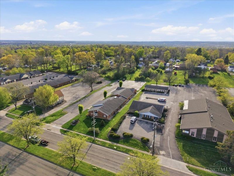 136 N Breiel Boulevard, Middletown, OH 45042 Photo 35