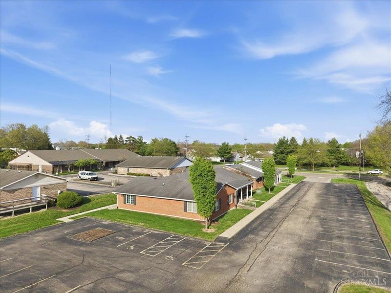 136 N Breiel Boulevard, Middletown, OH 45042 Photo 4