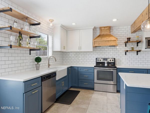 2308 LUANA Drive E, Jacksonville, FL 32246
