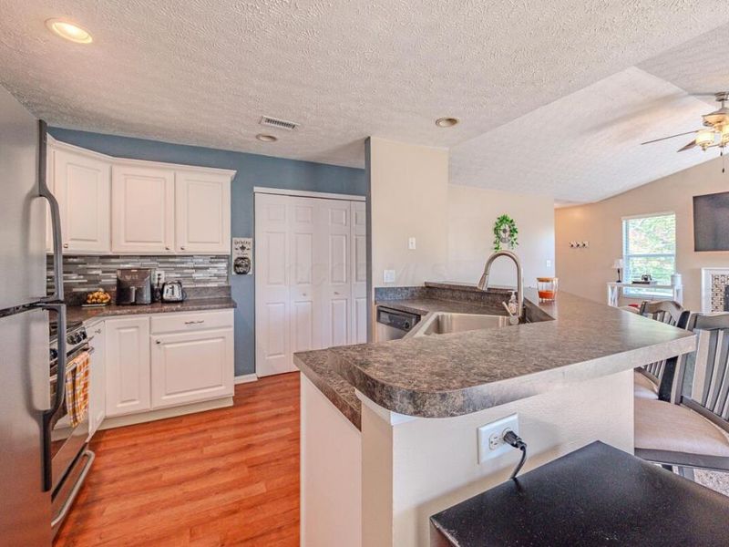 3430 Fishinger Mill Drive , Hilliard, OH 43026 Photo 10