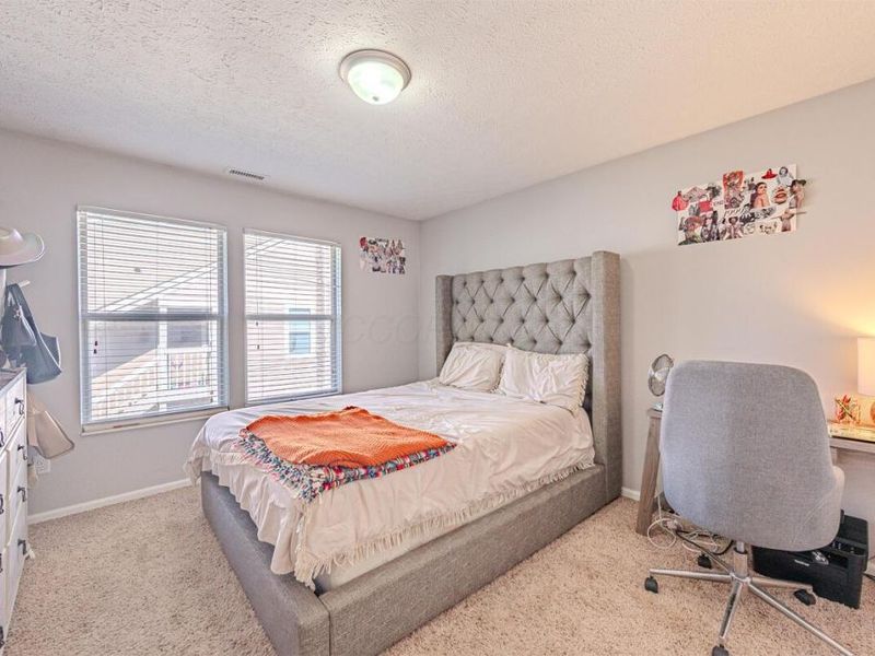 3430 Fishinger Mill Drive , Hilliard, OH 43026 Photo 14