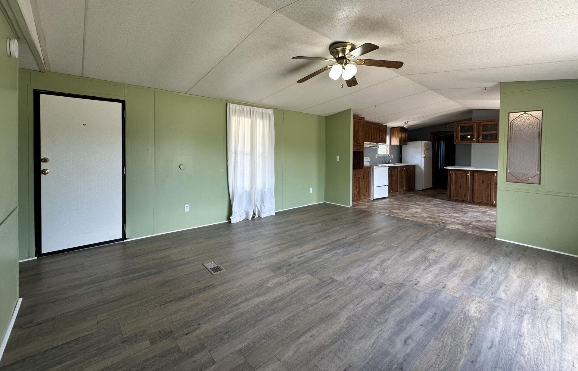 321 Copperhead Road Photo 6