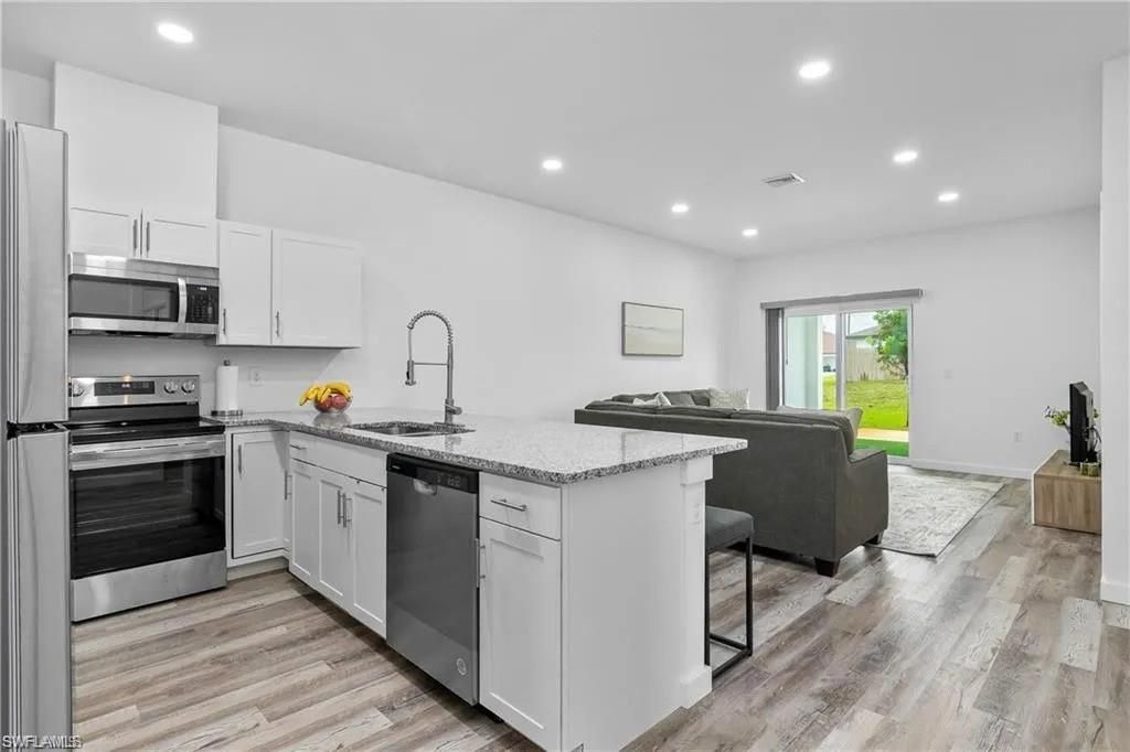724/726 Gretchen Ave S, Lehigh Acres, FL 33973 Photo