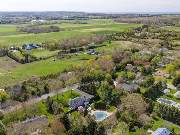 2120 Crown Land Lane, Cutchogue, NY 11935