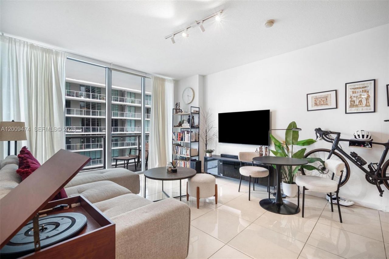 79 SW 12th St , Unit 2908-S, Miami, FL 33130 Photo