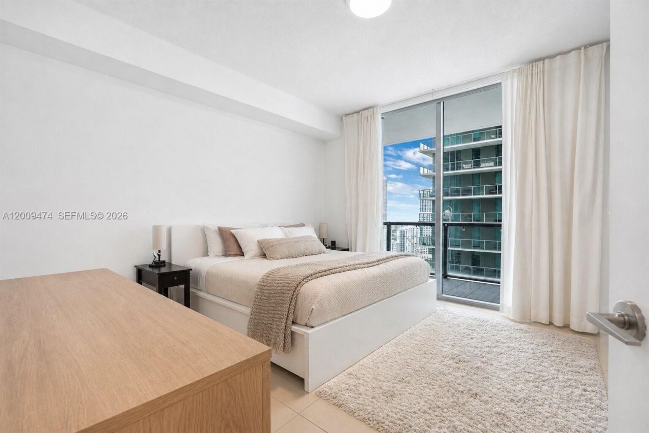 79 SW 12th St , Unit 2908-S, Miami, FL 33130 Photo