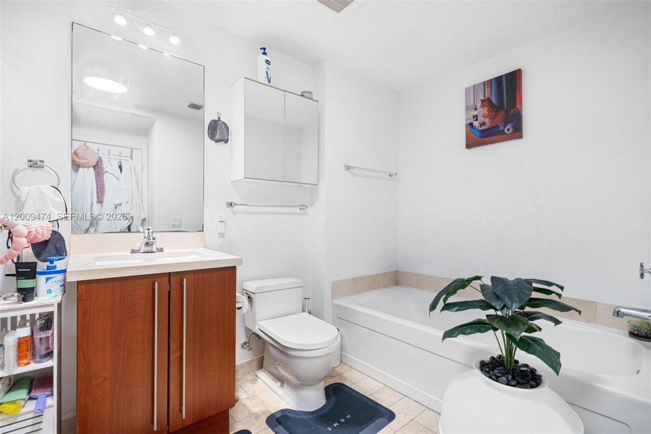 79 SW 12th St , Unit 2908-S, Miami, FL 33130 Photo