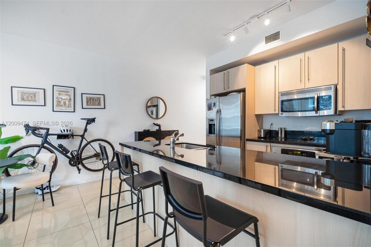 79 SW 12th St , Unit 2908-S, Miami, FL 33130 Photo