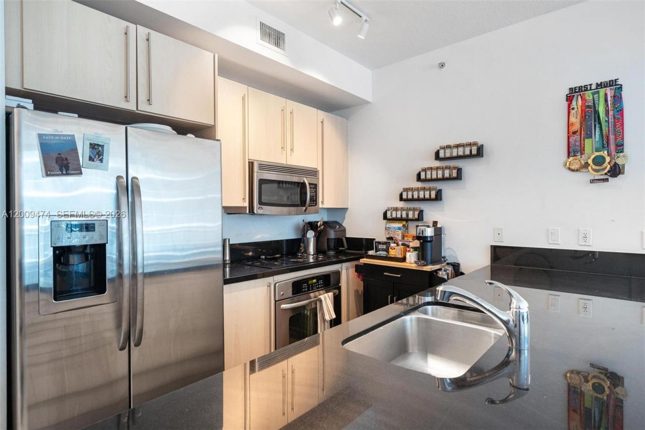 79 SW 12th St , Unit 2908-S, Miami, FL 33130 Photo
