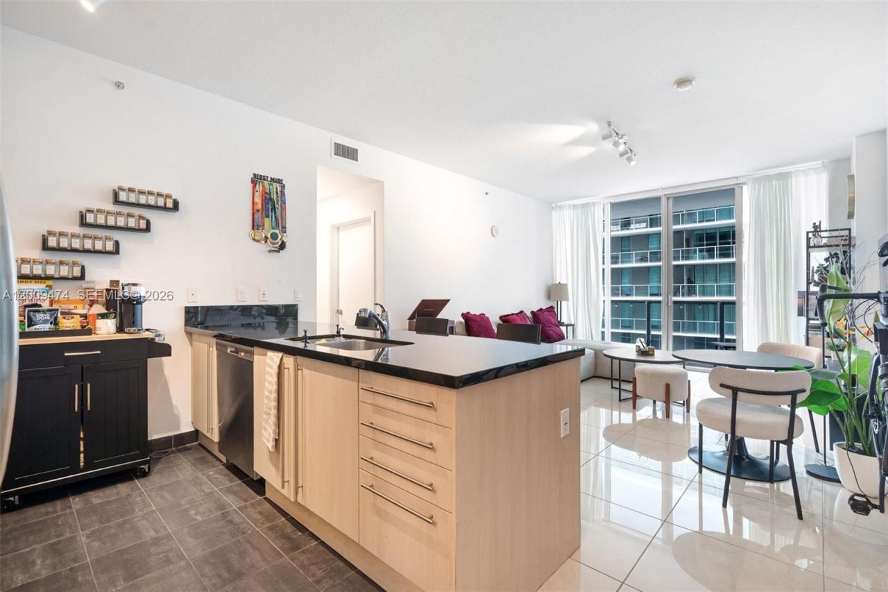 79 SW 12th St , Unit 2908-S, Miami, FL 33130 Photo