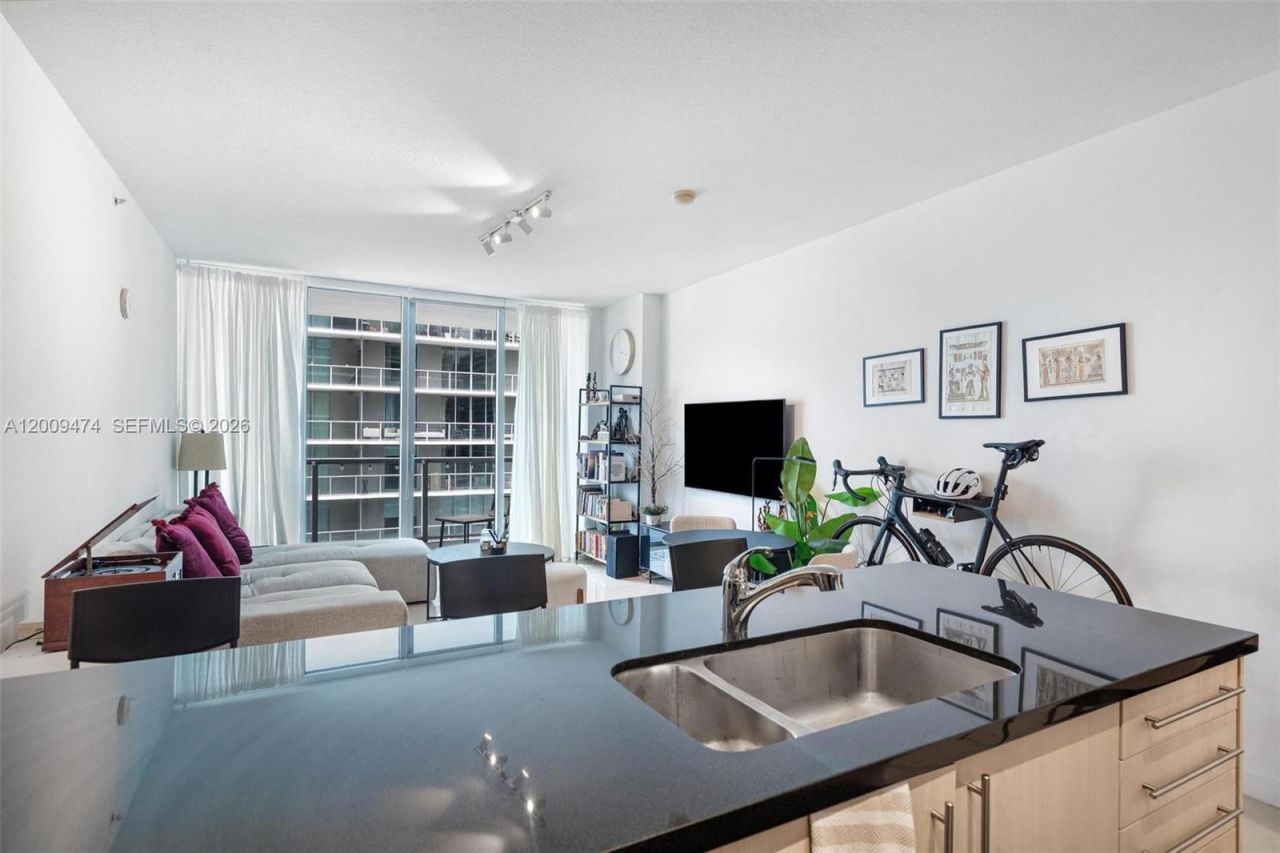 79 SW 12th St , Unit 2908-S, Miami, FL 33130 Photo