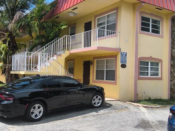 1826 Cleveland St , Unit 3, Hollywood, FL 33020