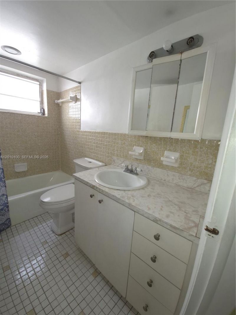 1826 Cleveland St , Unit 3, Hollywood, FL 33020 Photo