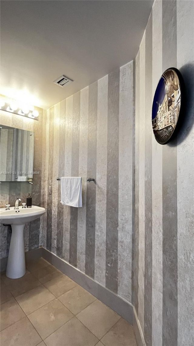 21150 Point Pl , Unit 1202, Aventura, FL 33180 Photo