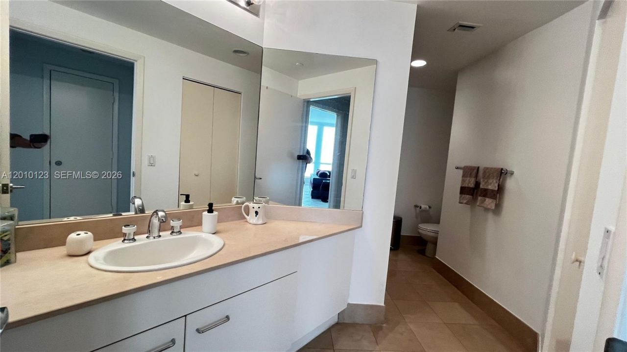 21150 Point Pl , Unit 1202, Aventura, FL 33180 Photo
