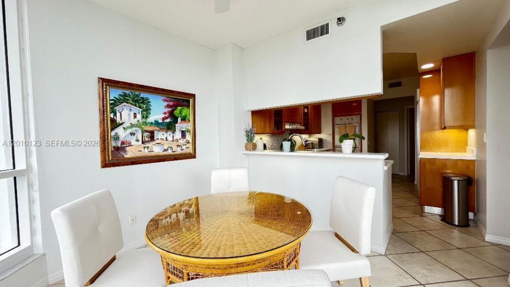 21150 Point Pl, Unit 1202, Aventura, FL 33180 Photo