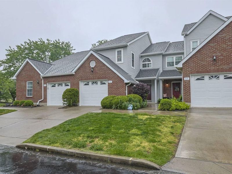 504 Fieldgate Drive, Florence, KY 41042 Photo 1