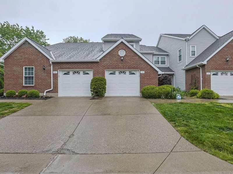504 Fieldgate Drive, Florence, KY 41042 Photo 2