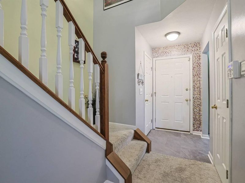 504 Fieldgate Drive, Florence, KY 41042 Photo 4