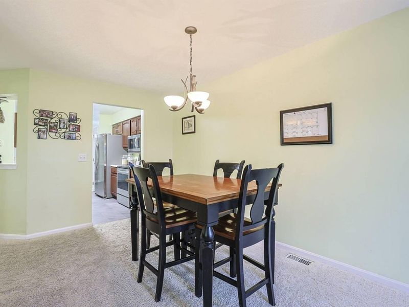 504 Fieldgate Drive, Florence, KY 41042 Photo 9