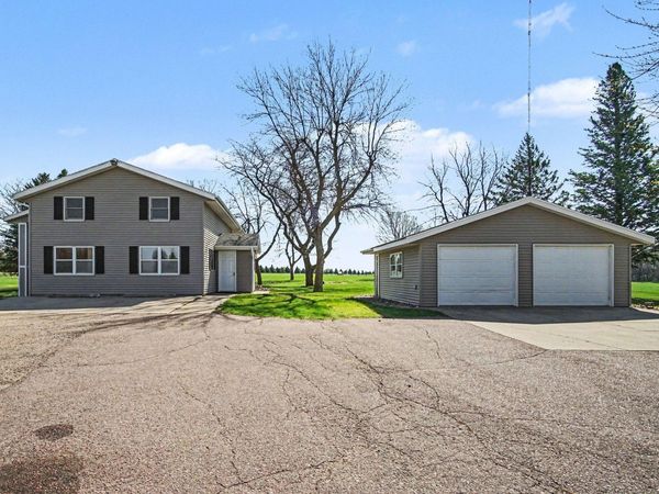 1140 150th Avenue, Luverne, MN 56156