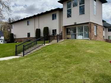 912 Hawthorne Street, Unit 106, Alexandria, MN 56308