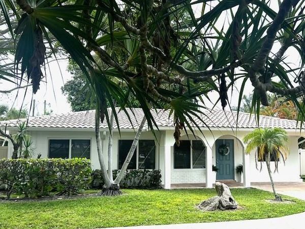 631 Linnet Circle, Delray Beach, FL 33444