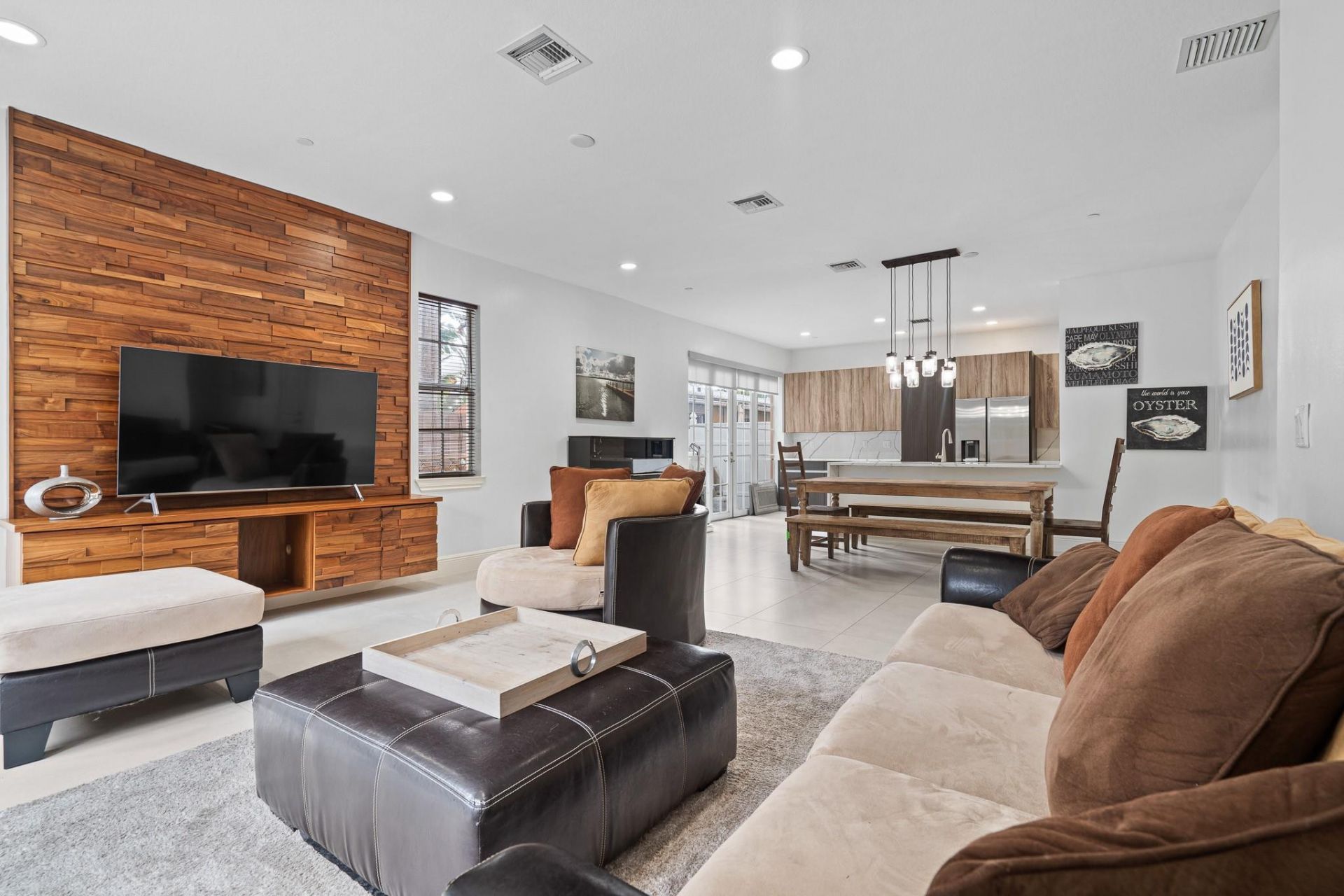 1123 NE 18th Avenue, Fort Lauderdale, FL 33304 Photo