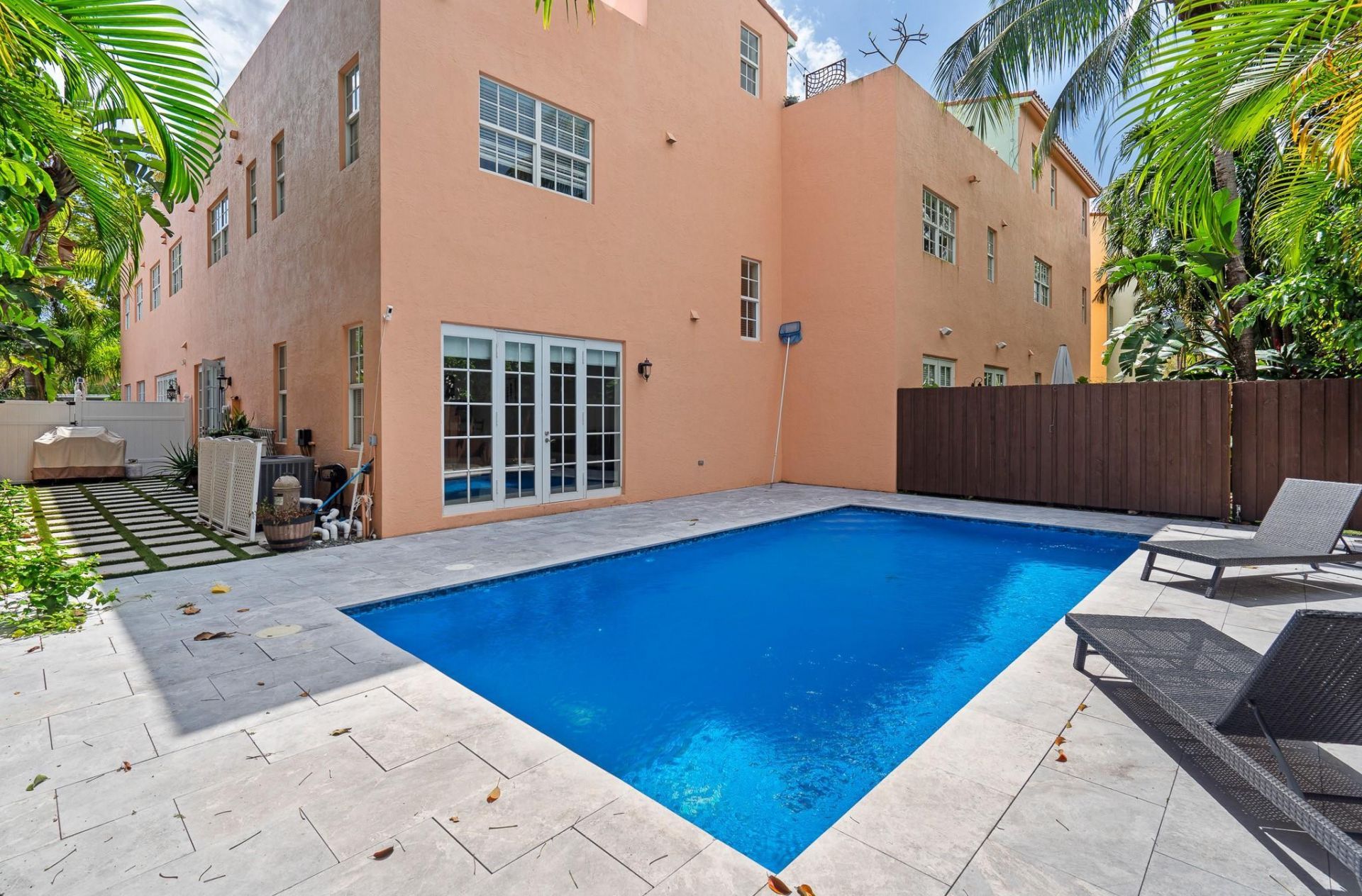 1123 NE 18th Avenue, Fort Lauderdale, FL 33304 Photo