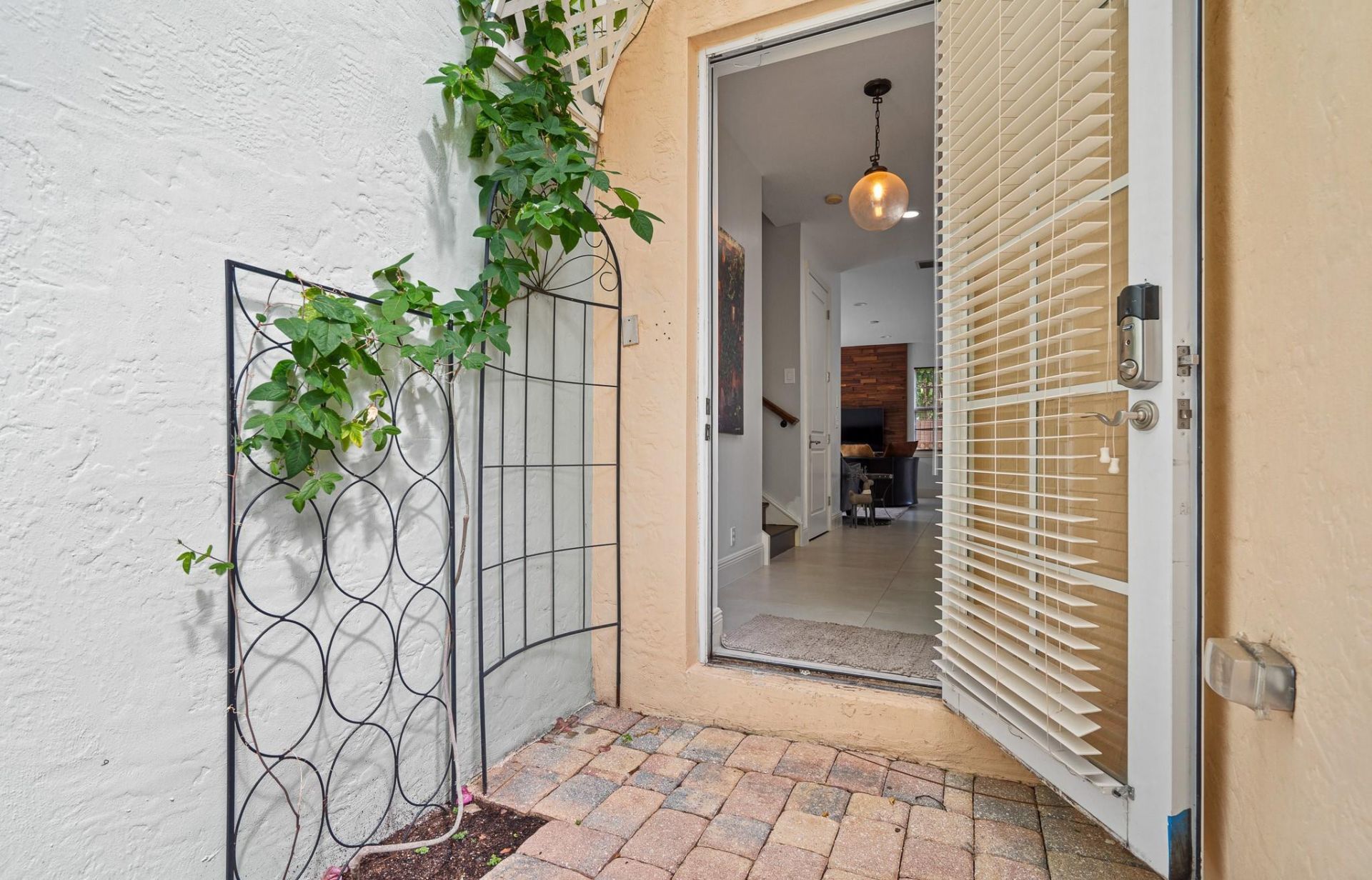 1123 NE 18th Avenue, Fort Lauderdale, FL 33304 Photo