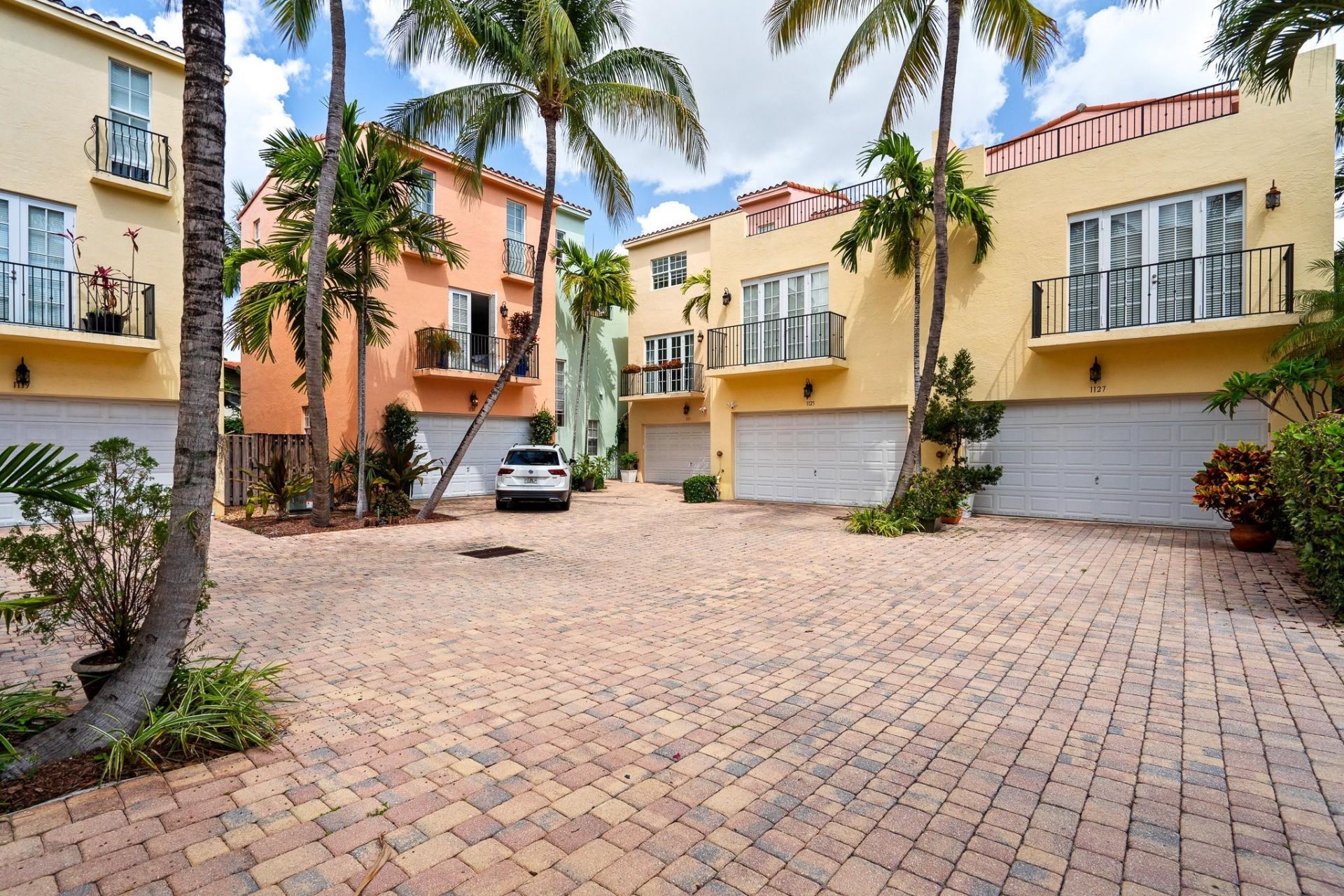 1123 NE 18th Avenue, Fort Lauderdale, FL 33304 Photo