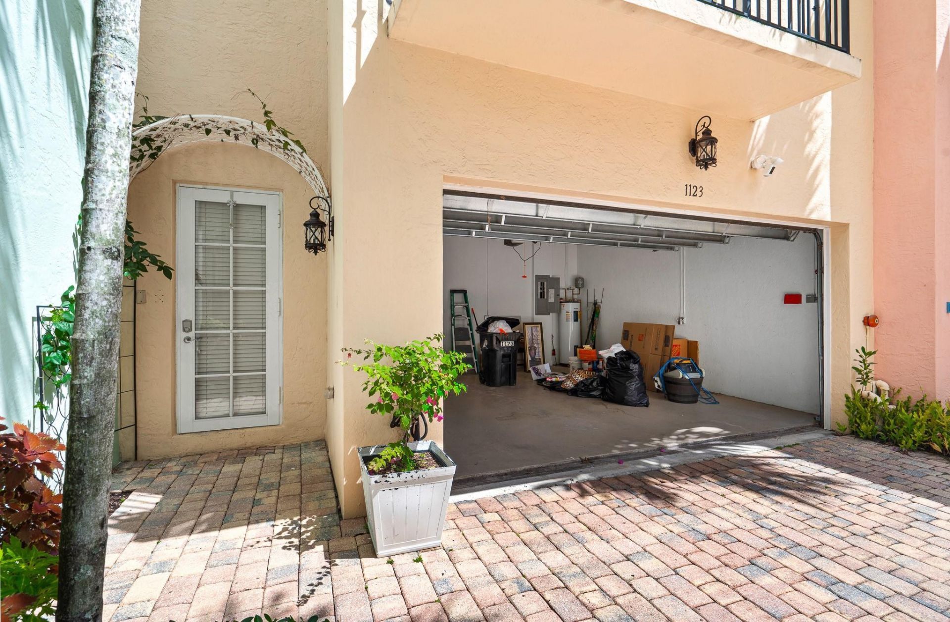 1123 NE 18th Avenue, Fort Lauderdale, FL 33304 Photo