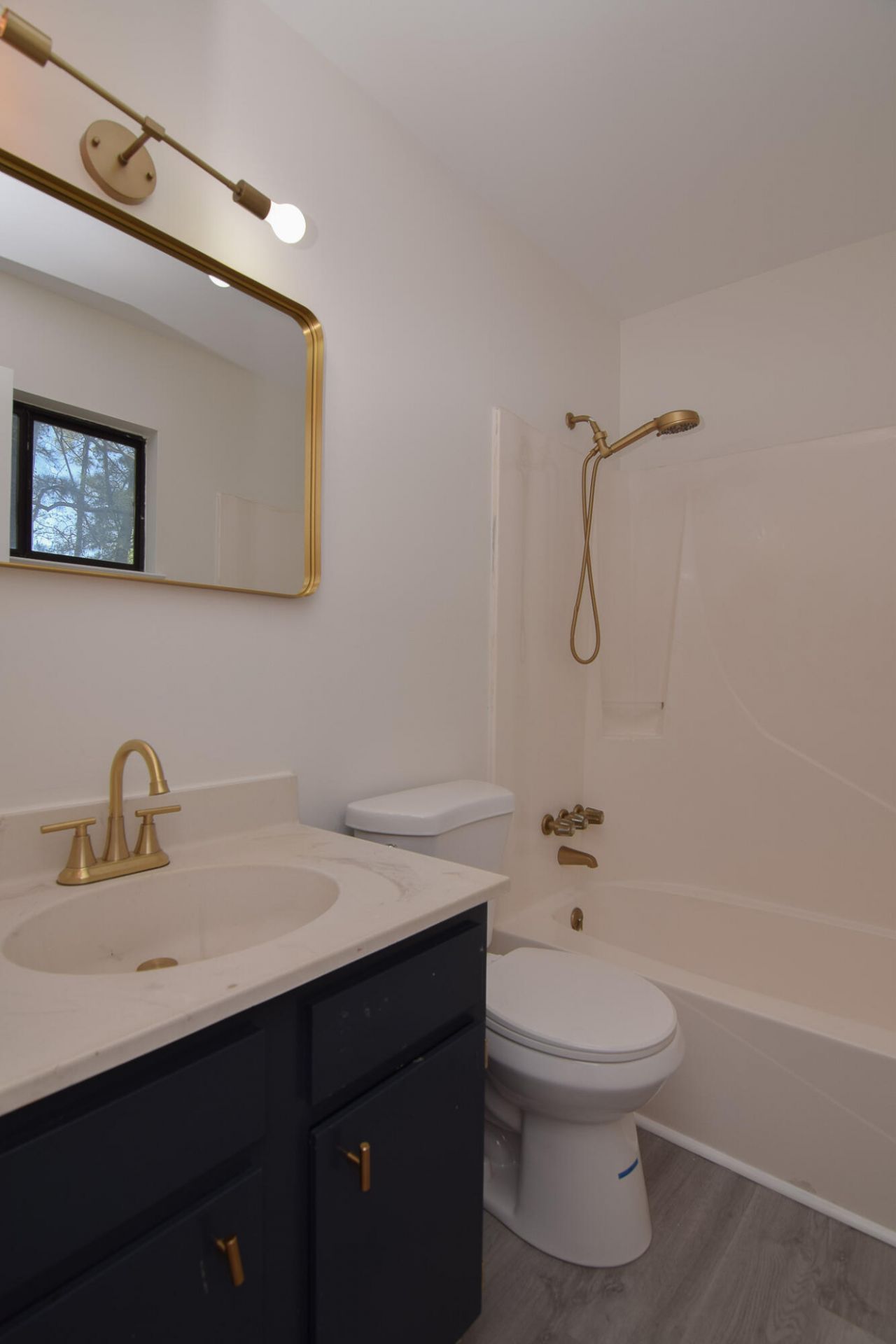 206 Tram Boulevard Photo 7