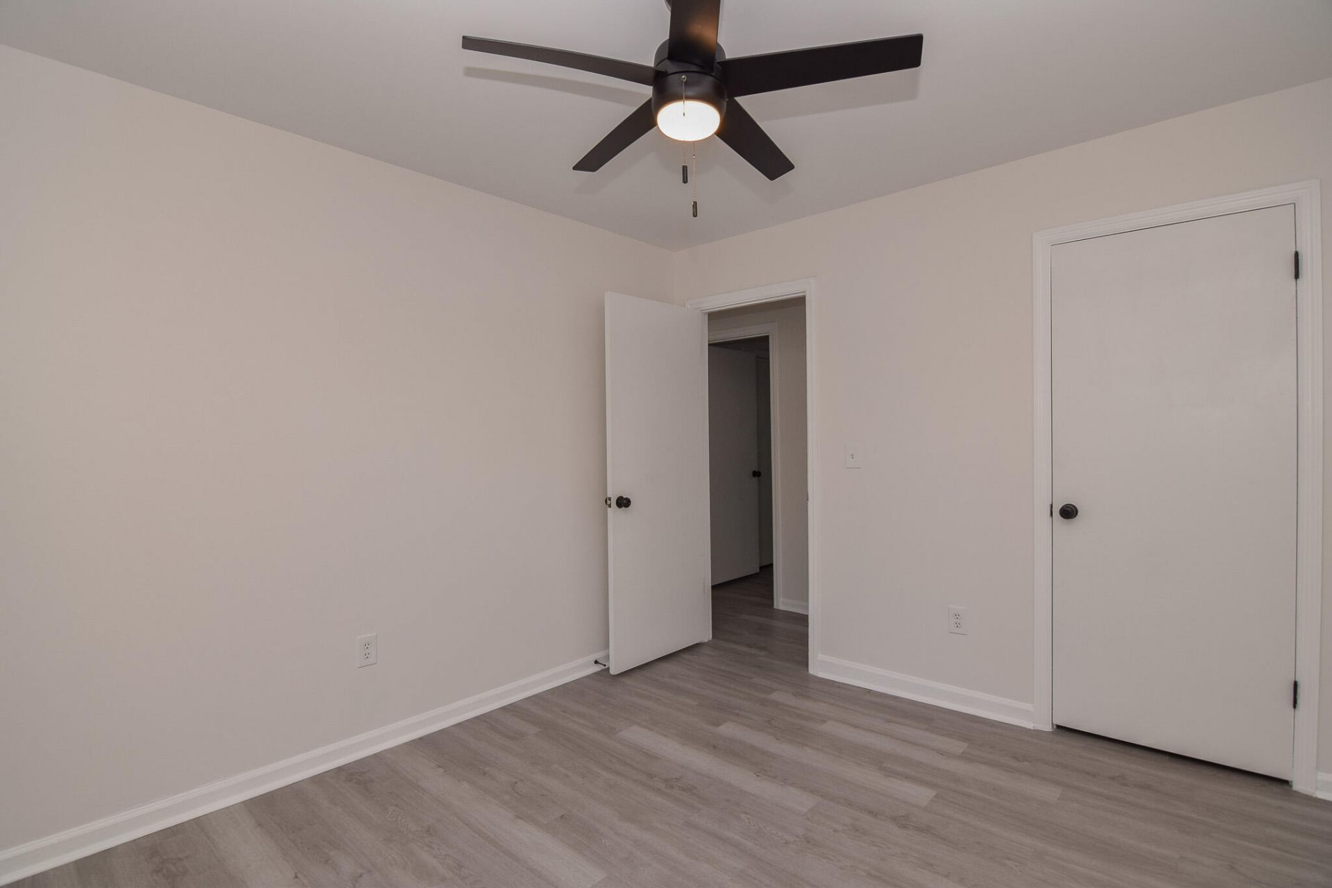 206 Tram Boulevard Photo 8