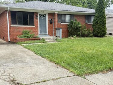2017 St Teresa Drive, Lexington, KY 40502