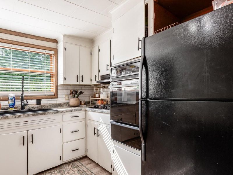 102 Logan Street, Junction City, OH 43748 Photo 7