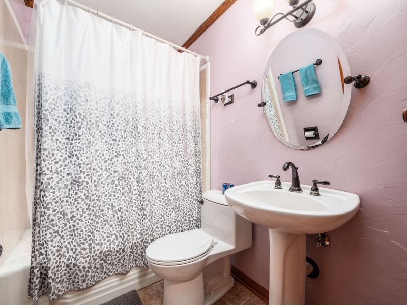 3186 Mountview Road, Columbus, OH 43221 Photo 21