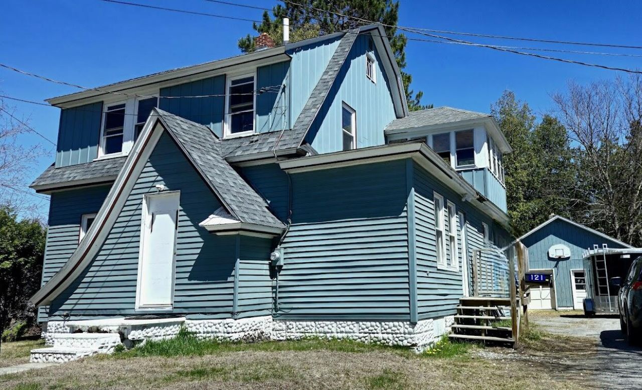 121 Bates Street, Millinocket, ME 04462 Main Photo