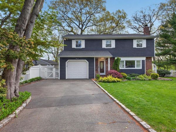 17 Hillcrest Drive , Unit A, Glen Head, NY 11545