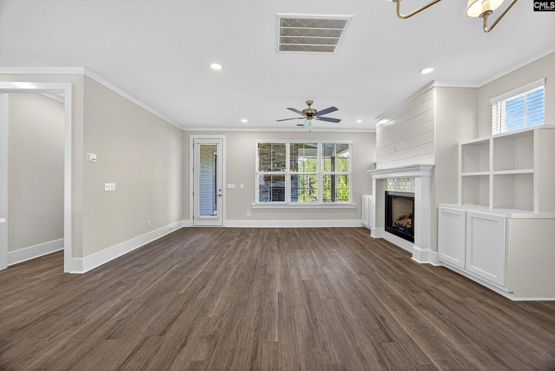 2046 Shallow Bluff Court  Photo 14
