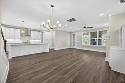 2046 Shallow Bluff Court  photo 4