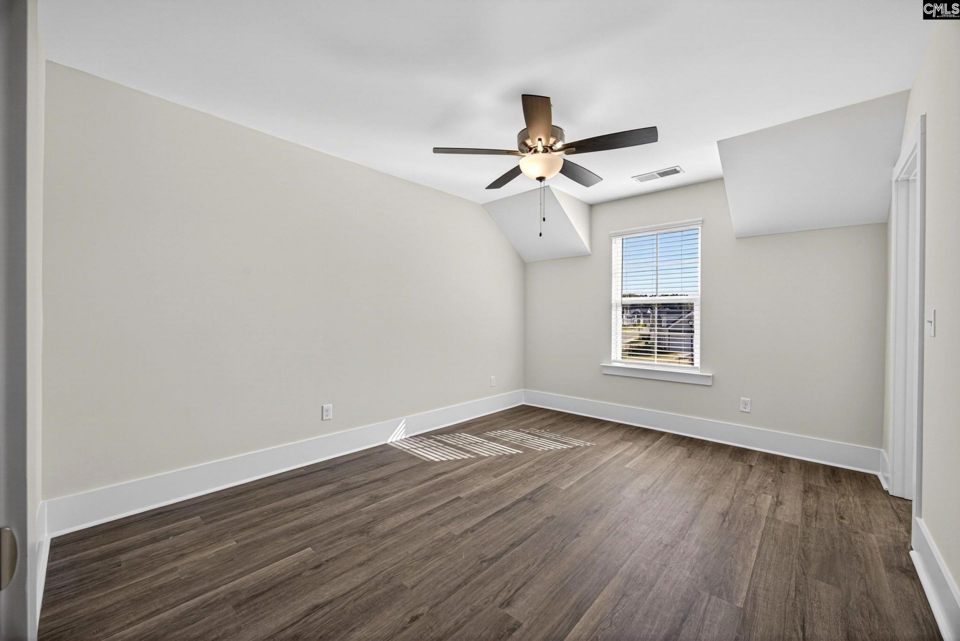 2046 Shallow Bluff Court  Photo 36
