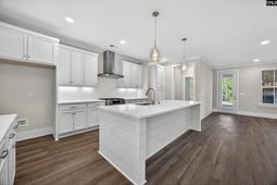 2046 Shallow Bluff Court  photo 4