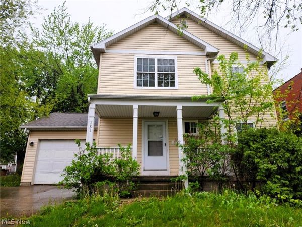 781 Amherst Street , Akron, OH 44311