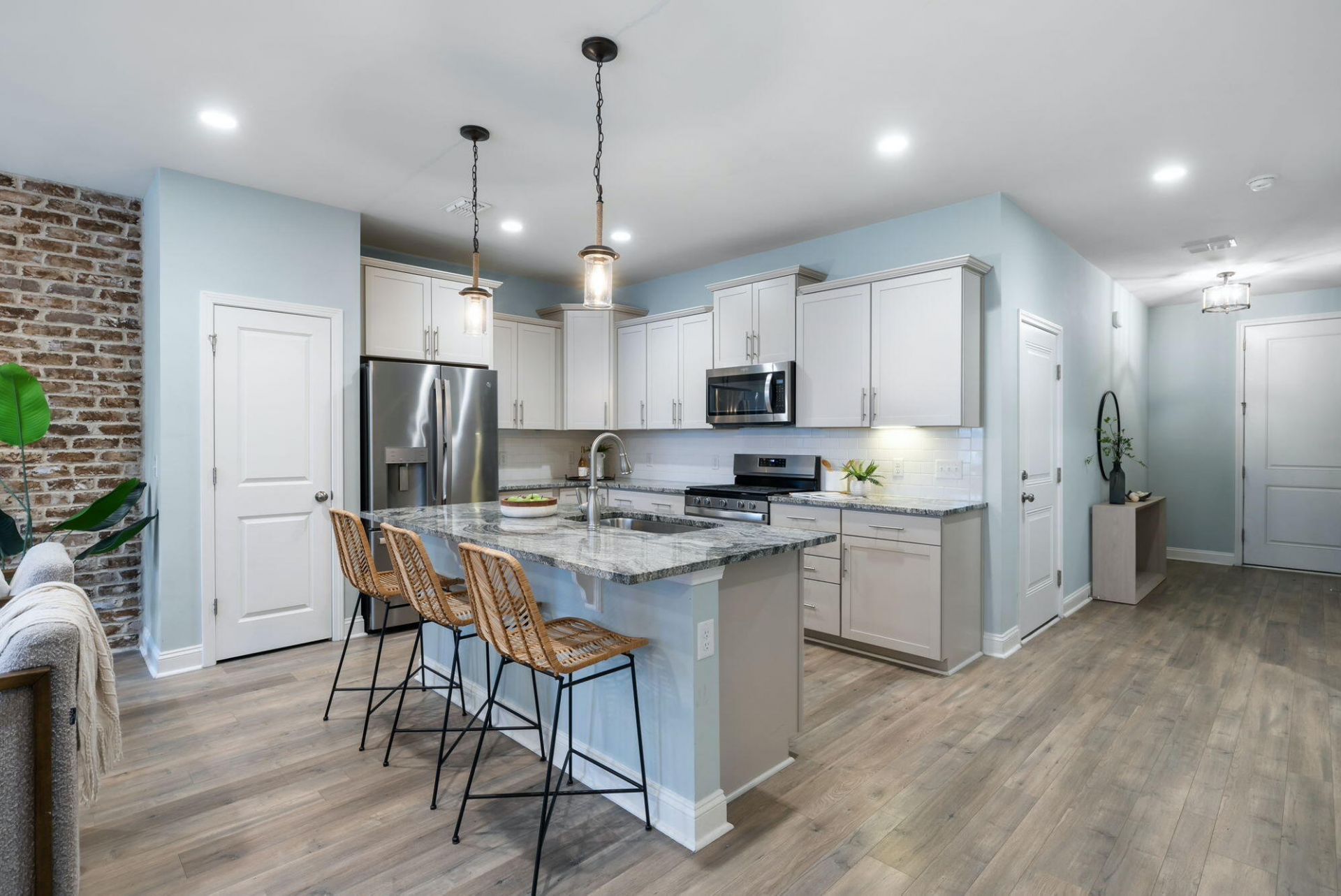 2319 Watchtower Lane Photo 6