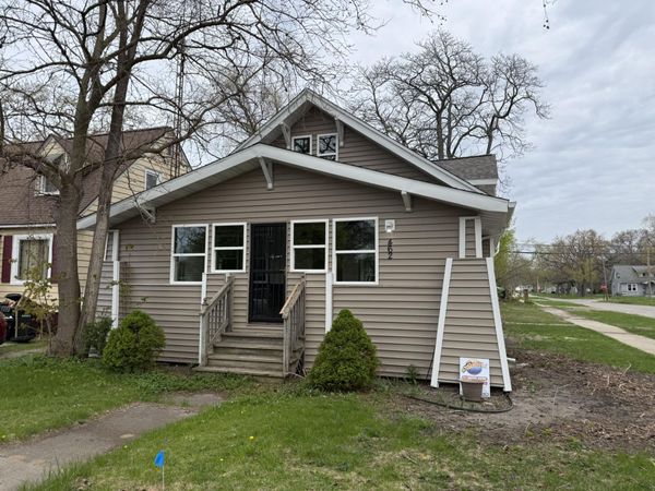 462 Catawba Avenue, Muskegon, MI 49442