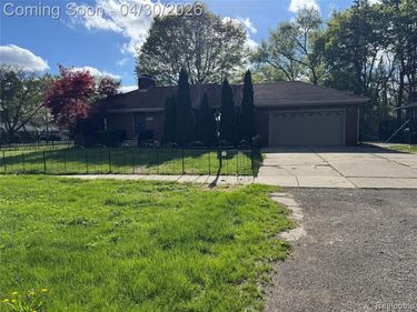 27315 Lathrup Boulevard, Lathrup Village, MI 48076