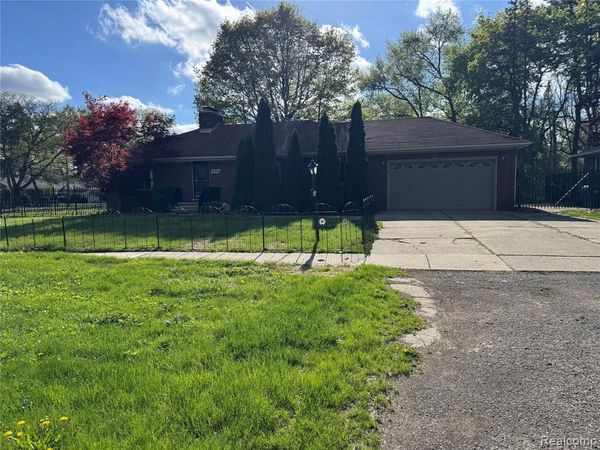 27315 Lathrup Boulevard, Lathrup Village, MI 48076