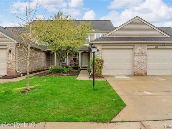 4000 Hunters Circle E, CANTON, MI 48188